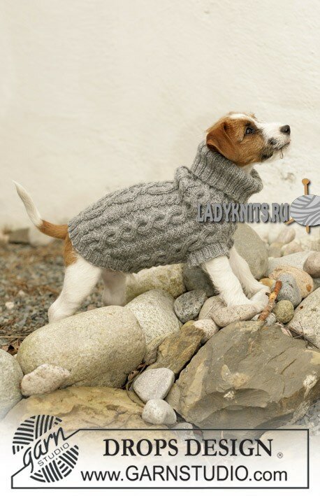 вязаный спицами свитер для собачки