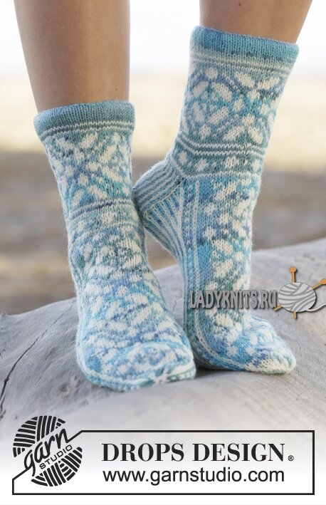 Вязаные спицами красивые носки &quot;Магия льда&quot; от Дропс