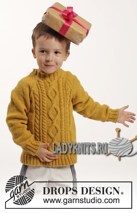 вязаный спицами свитер реглан для мальчика